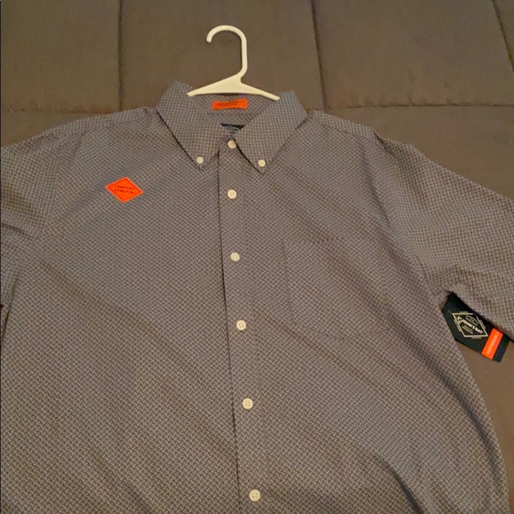 St. John’s Bay Dress Shirt, Large